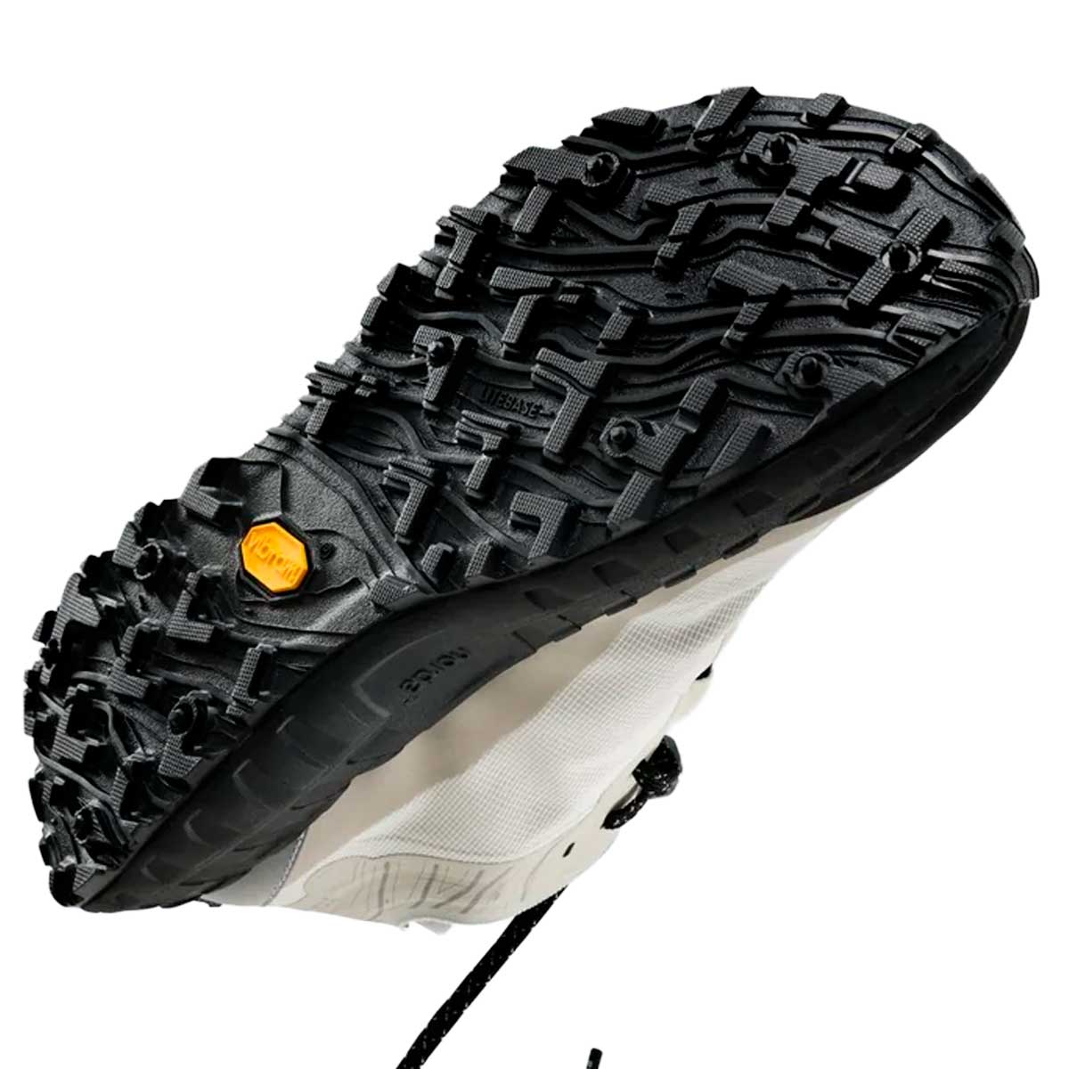 Tenis Norda 001A Trail Running Beige Negro Mujer