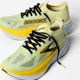 Tenis Brooks HYPERION MAX 3 Amarillo Negro Hombre