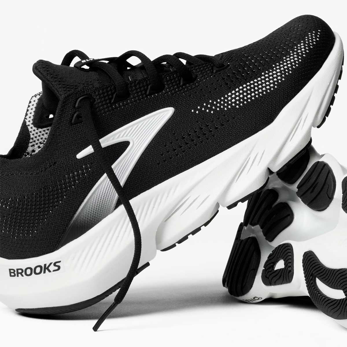 Tenis Brooks GLYCERIN FLEX Negro Blanco Mujer