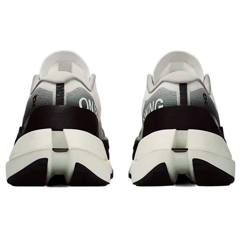 Tenis On Cloudboom Max Running Blanco Negro Unisex
