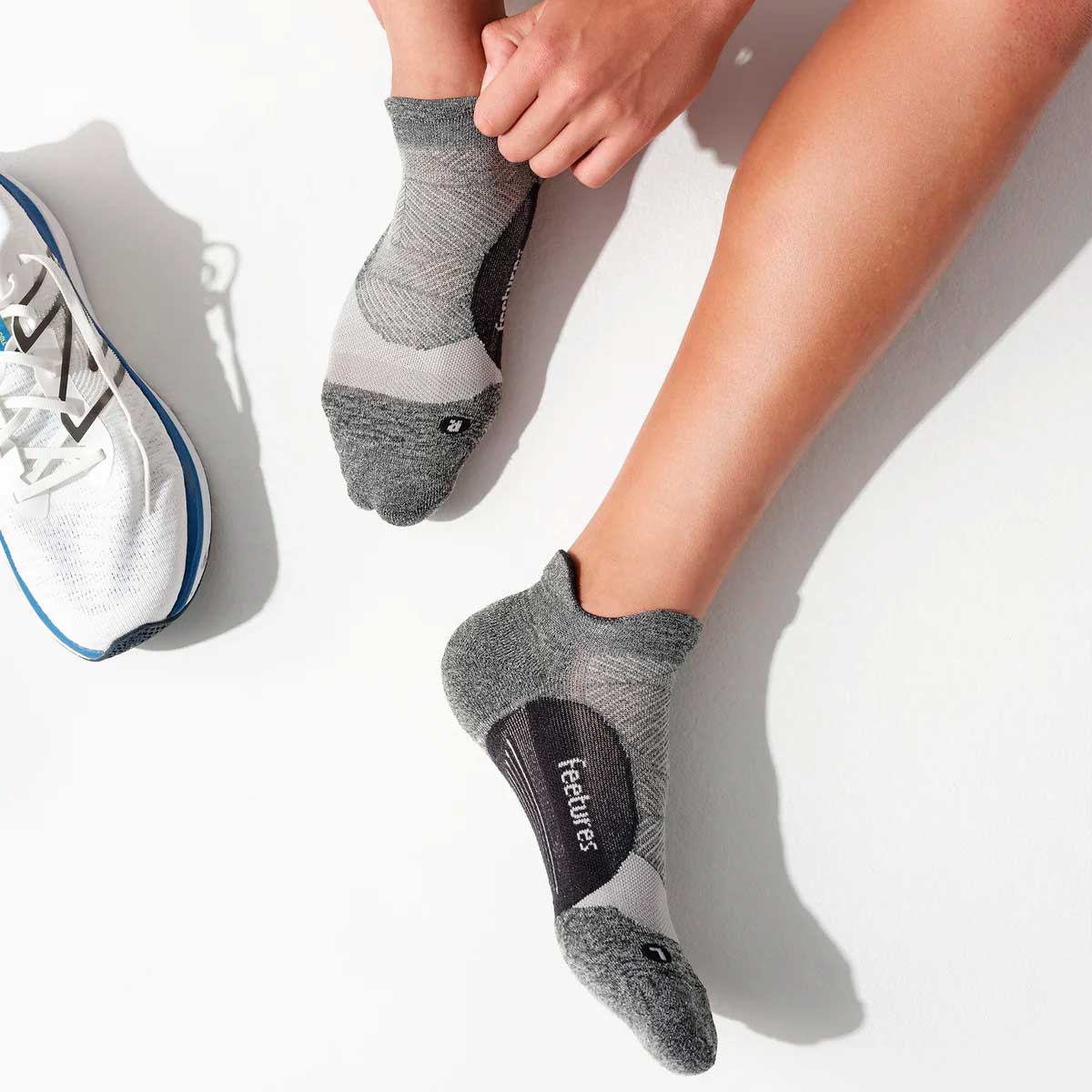 Feetures Elite Light Cushion No Show Gray E5030160