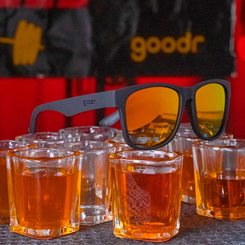 Lentes Goodr Running Beelzebub's Bourbon Burpees