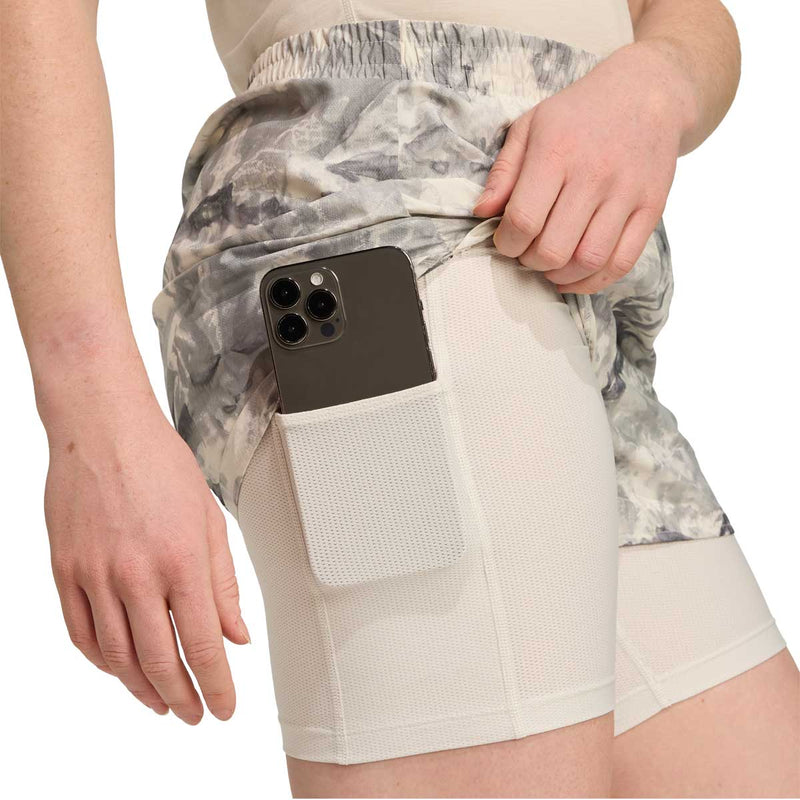Short Deportivo Adidas Own The Run 2 in1 Spray Dye Mujer