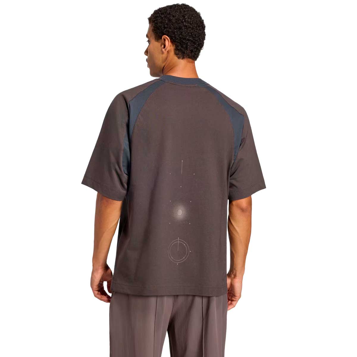 Playera Deportiva Adidas x Hermanos Koumori Café Hombre