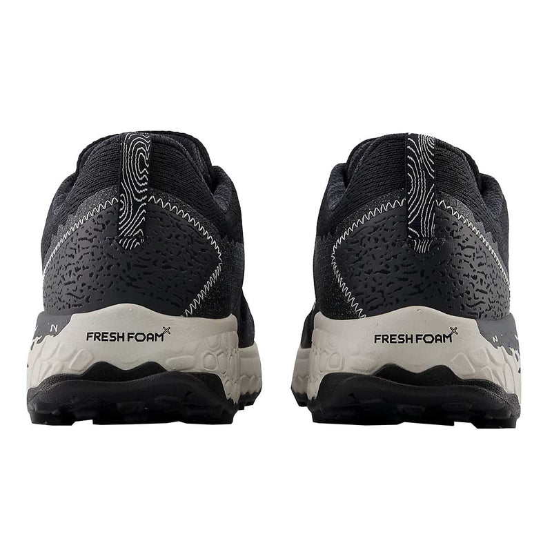 Tenis New Balance HIERRO V7 Trail Negro Blanco Hombre
