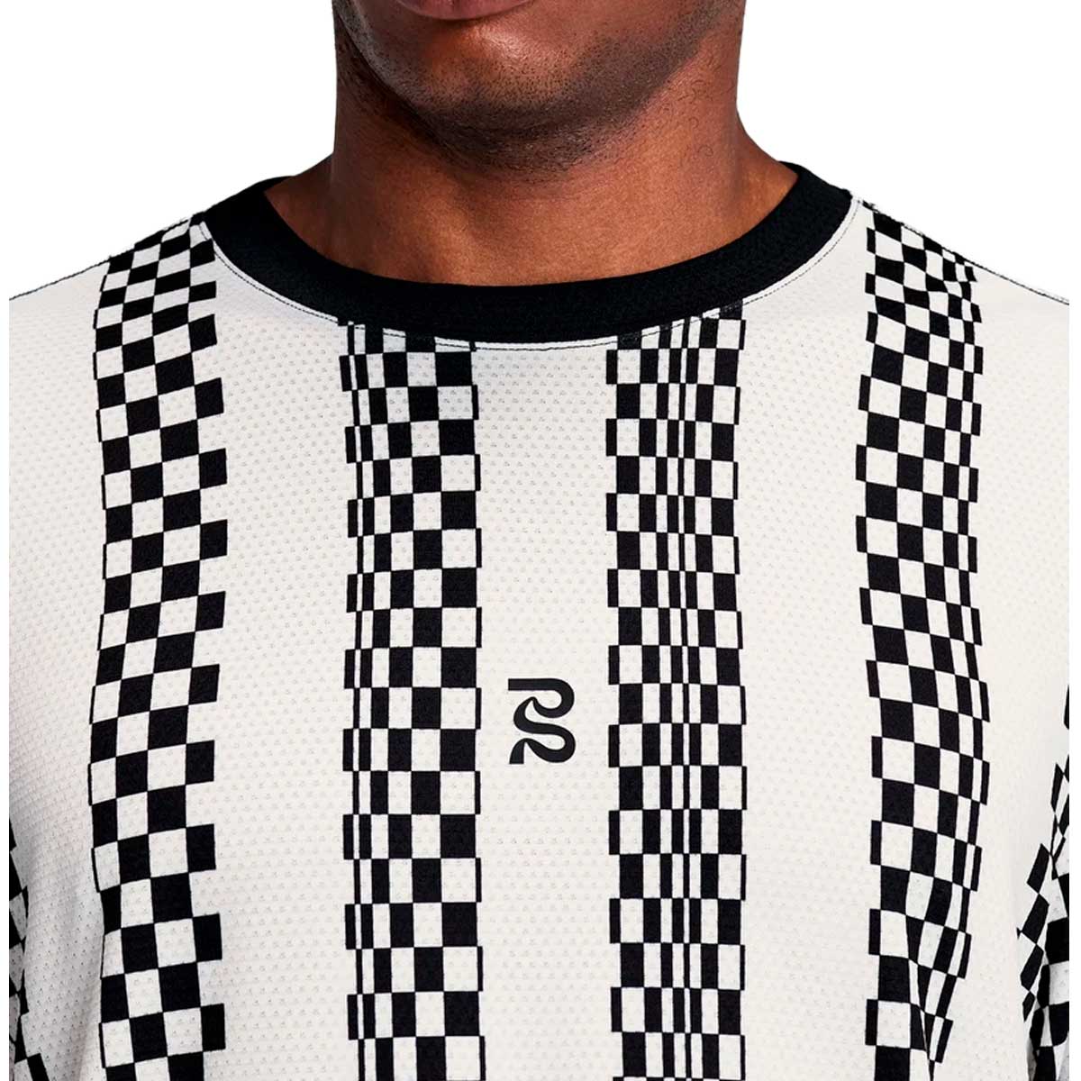 Playera Micromesh™ Long Sleeve Checkerboard Stripe Hombre