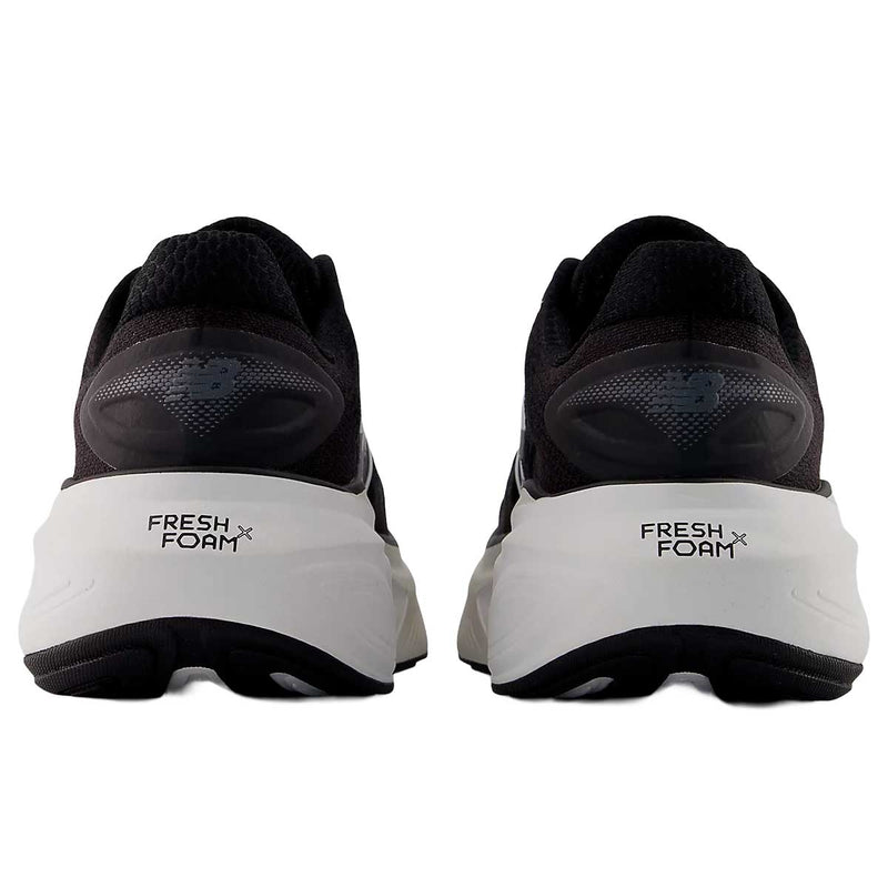Tenis New Balance More v6 Negro Blanco Mujer