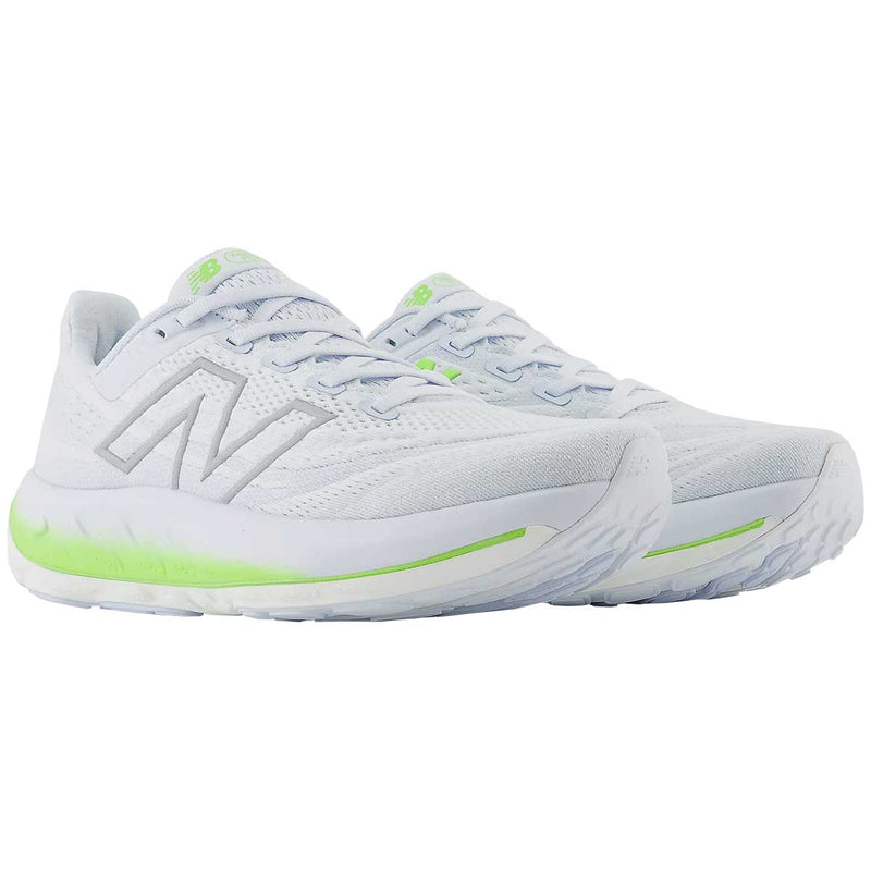 Tenis New Balance Running VONGO V6 Gris Mujer