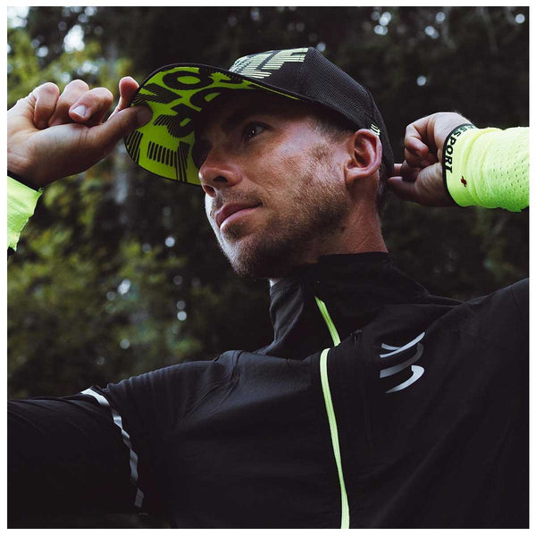 Gorra Compressport TRUCKER CAP Black Fluo Yellow