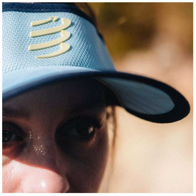 Visera Deportiva Compressport Spiderweb Ultralight Visor Shell Blue