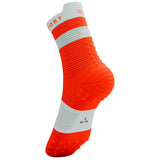 Calceta Compressport Pro Racing Socks V4.0 Run High Rojas