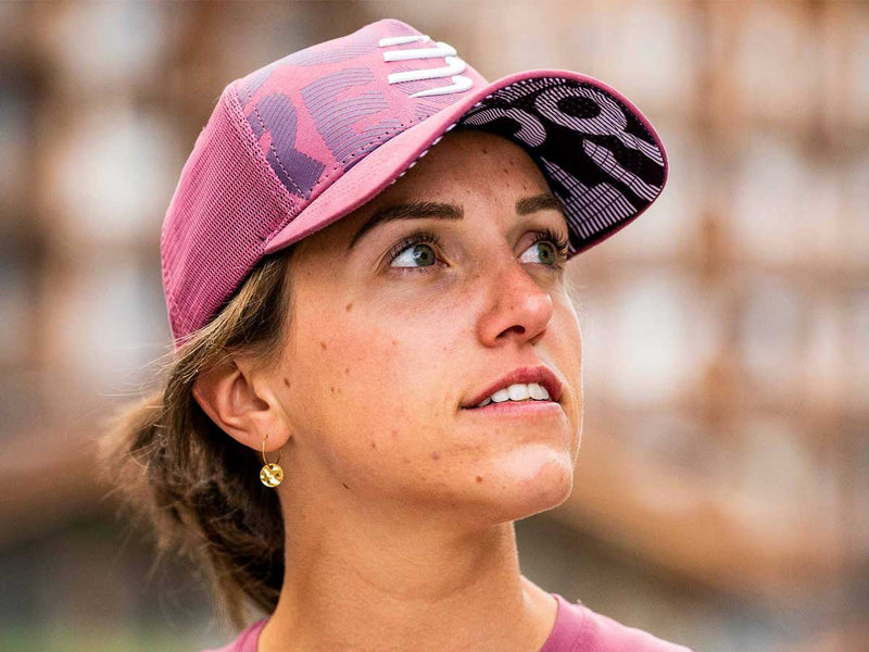 Gorra Trucker Compressport Deco Rose