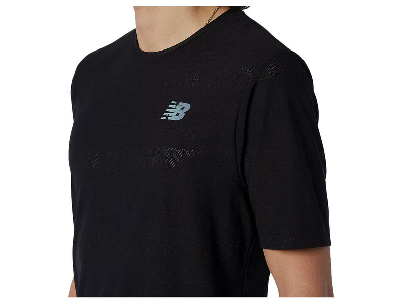 Playera Deportiva New Balance Q Speed Jacquard Negro