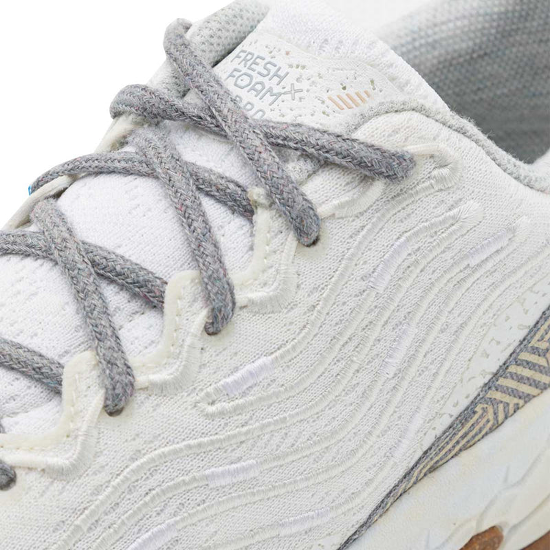Tenis New Balance HIERRO V7 Trail Running Blanco Hombre
