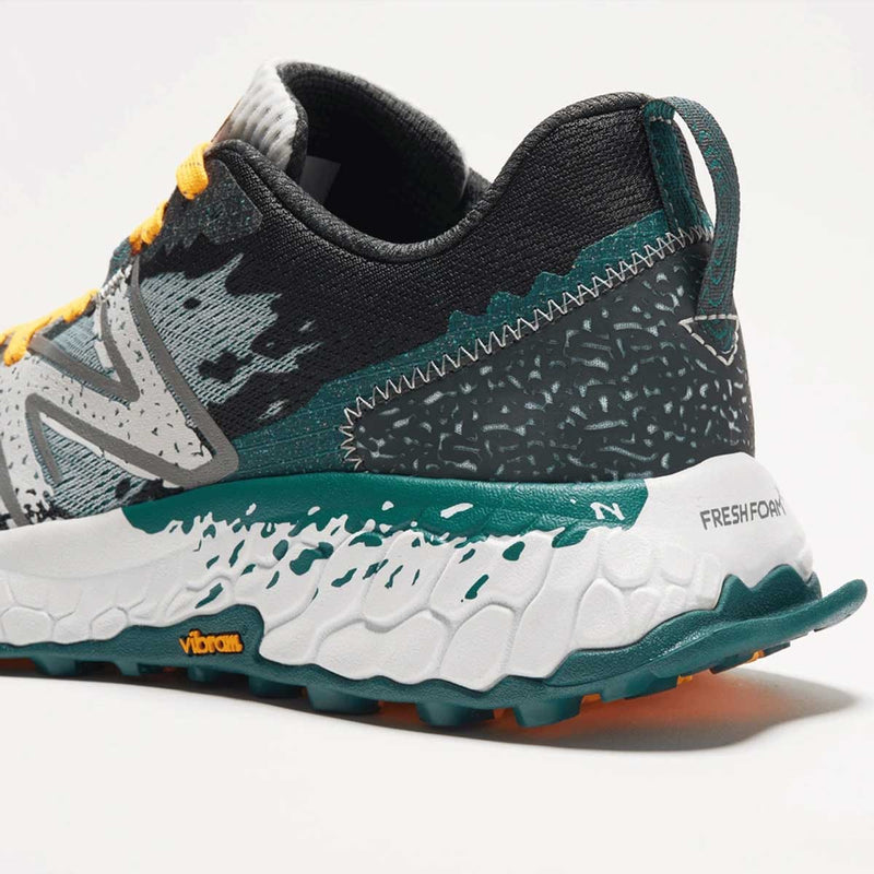 Tenis Trail Running New Balance HIERRO V7 Gris Hombre