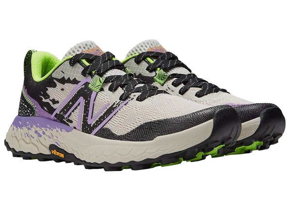 Tenis New Balance Trail Running HIERRO V7 Gris Mujer