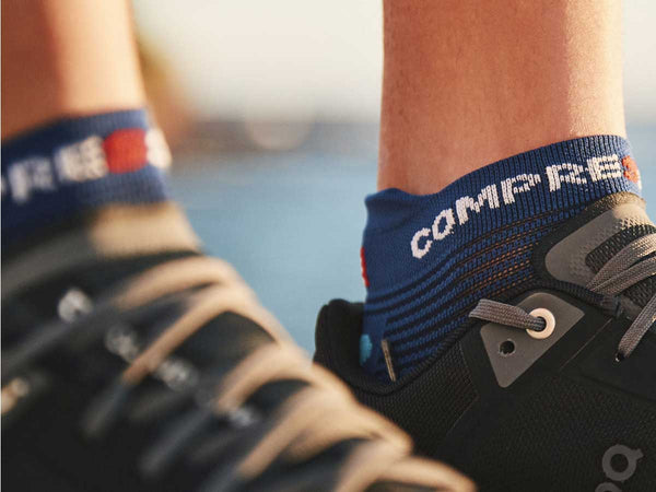 Calcetín Deportiva Compressport PRO RACING V4L Run Low Azul