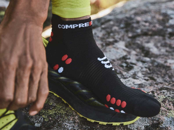 Calcetín Deportiva Compressport PRO RACING V4L Run Low Negra