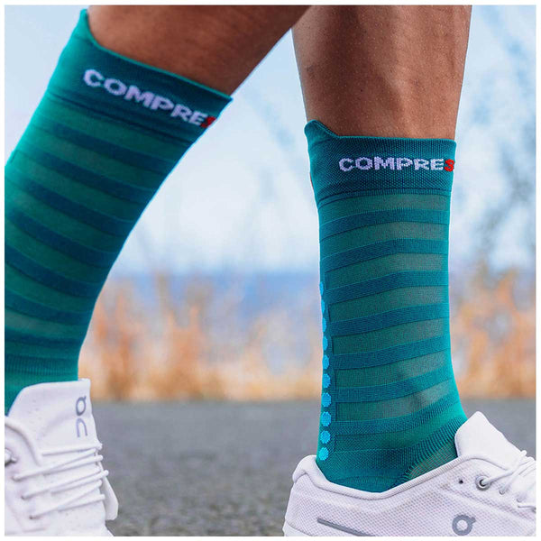 Calceta Compressport PRO RACING V4.0 UltraLight Run High Shaded Spruce